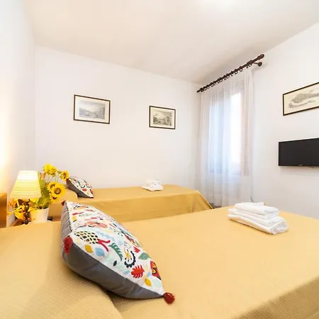 Ca' Del Gallo Terrace *